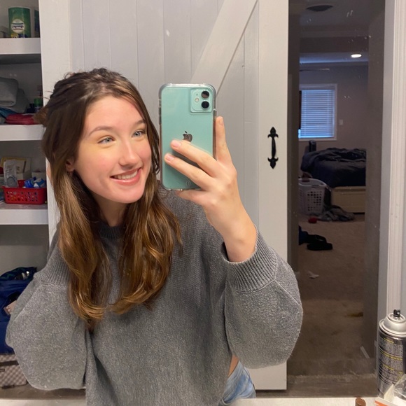 Meet your Posher, Mckinzee - Picture 2 of 2